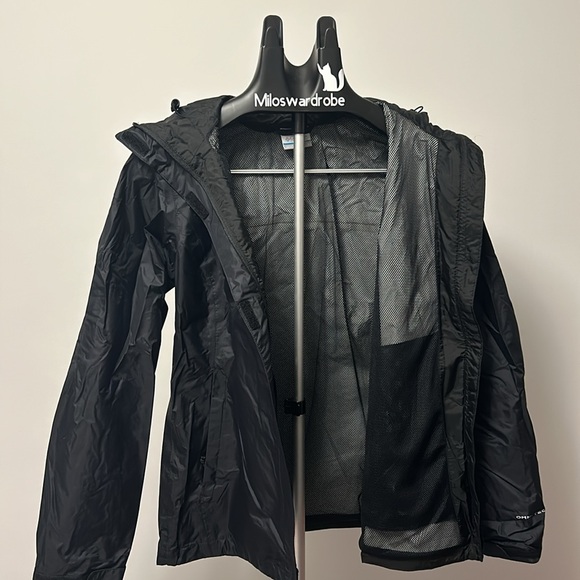 Columbia women’s Arcadia rain jacket - Picture 3 of 6